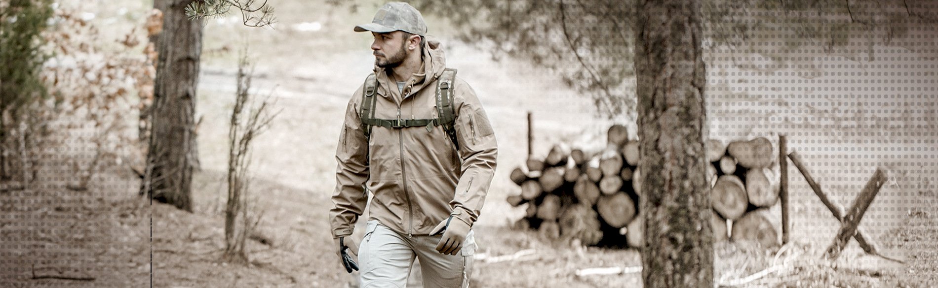 vêtements militaires pantalons vestes sweat-shirts chemises accessoires Pologne